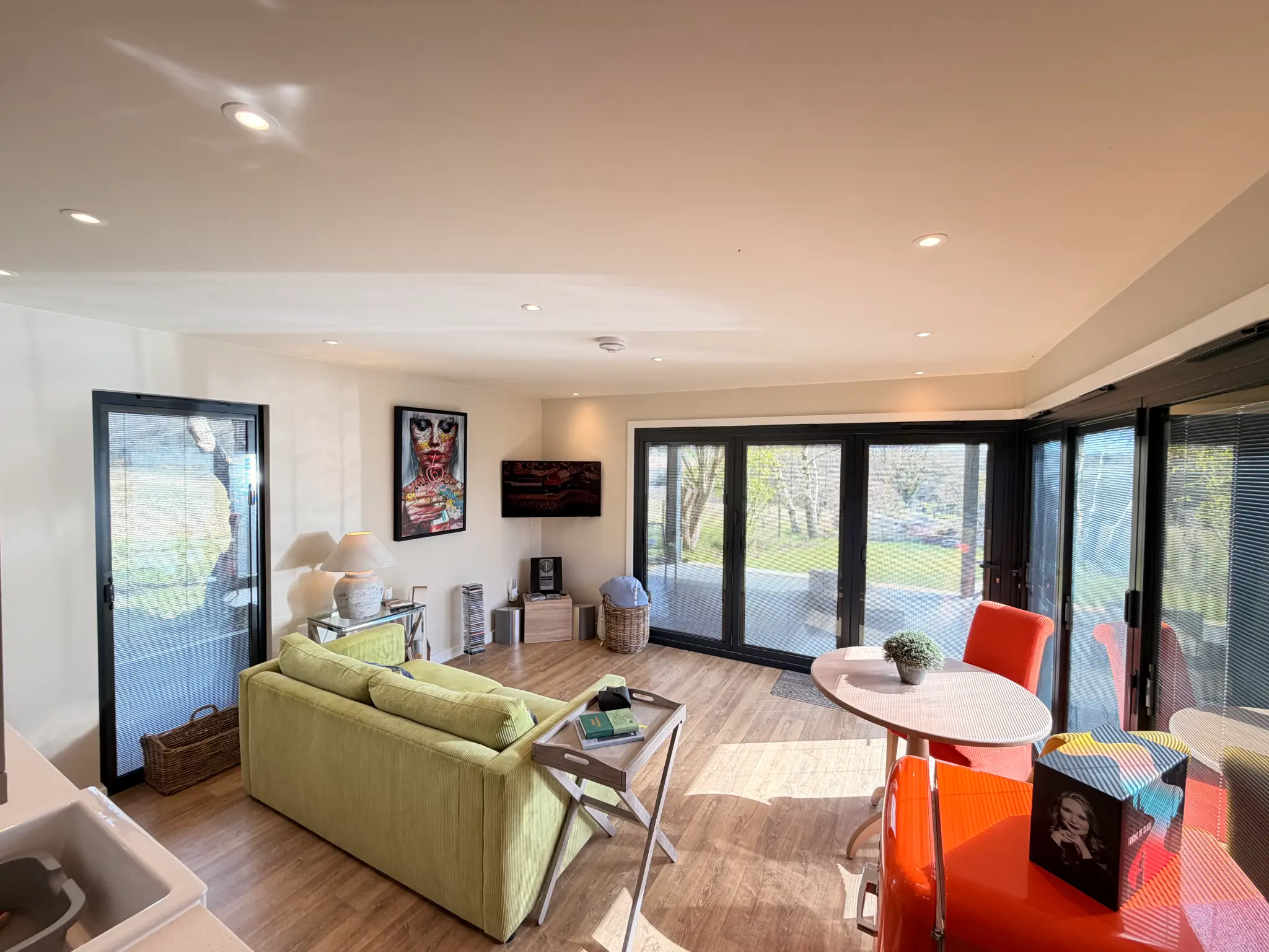 Kitchen and dining area